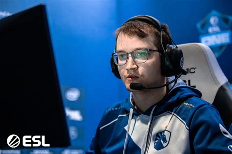 liquipedia dota